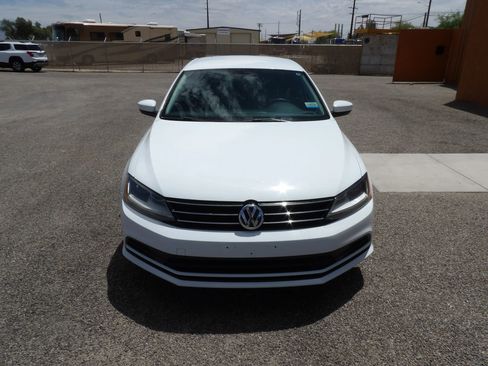 Used 2017 Volkswagen Jetta S FWD image 3