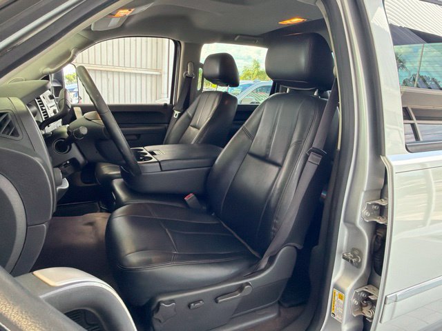 Used 2014 GMC Sierra 2500 SLE w/ HD SLE Premium Package AWD/4WD image 14