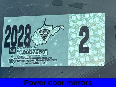 Used 2024 Cadillac XT4 Luxury w/ Cold Weather Package image 19