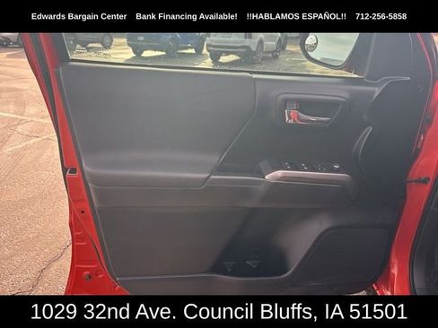 Used 2016 Toyota Tacoma SR image 15