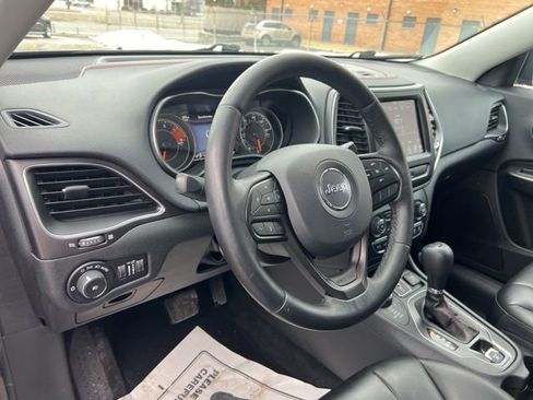Used 2020 Jeep Cherokee Trailhawk w/ Cold Weather Group image 7