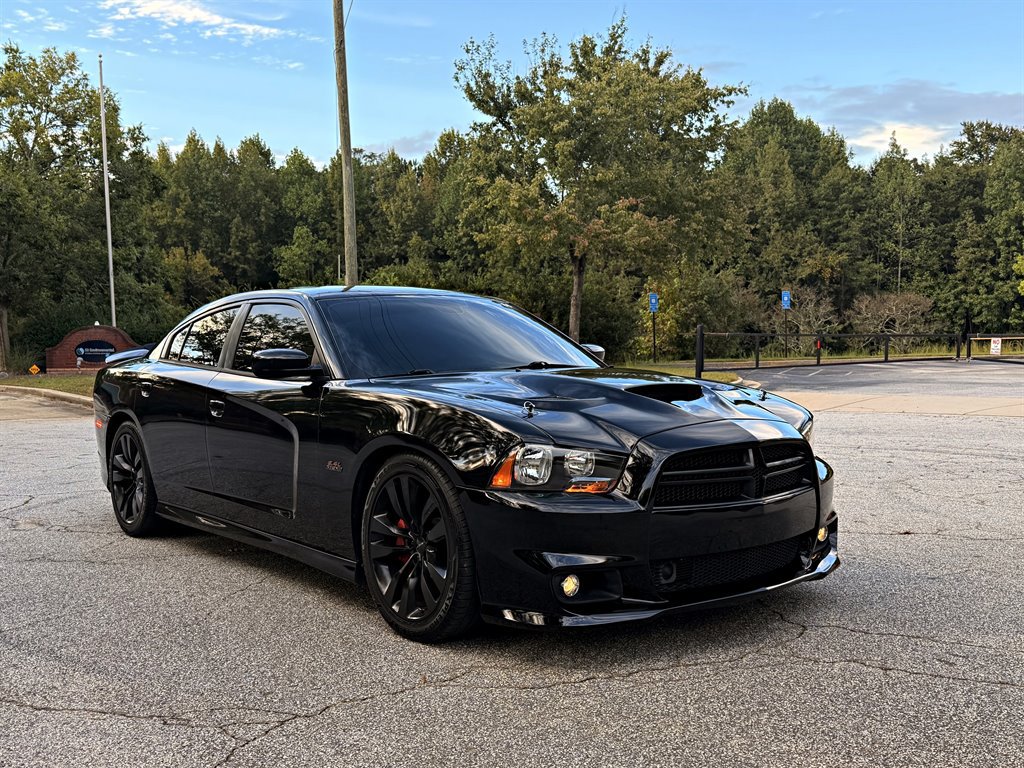 Used 2012 Dodge Charger SRT8 w/ Adaptive Cruise Control Group RWD image 3