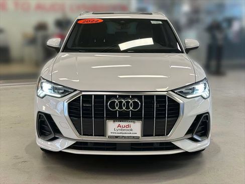 Used 2022 Audi Q3 2.0T Premium Plus w/ Premium Plus Package image 2