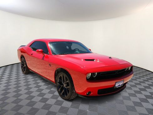 Used 2022 Dodge Challenger SXT w/ Blacktop Package image 6