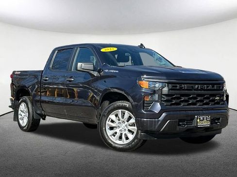 Used 2022 Chevrolet Silverado 1500 Custom image 2