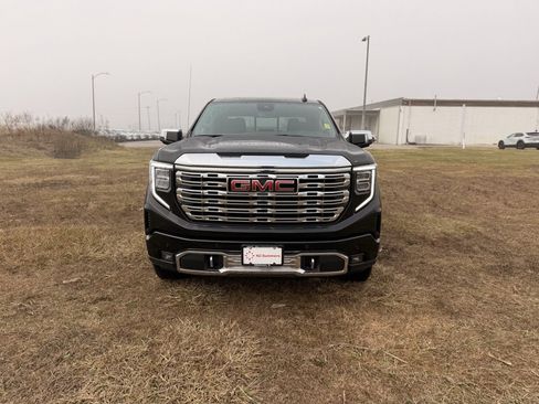 Used 2025 GMC Sierra 1500 Denali w/ Denali Reserve Package image 2