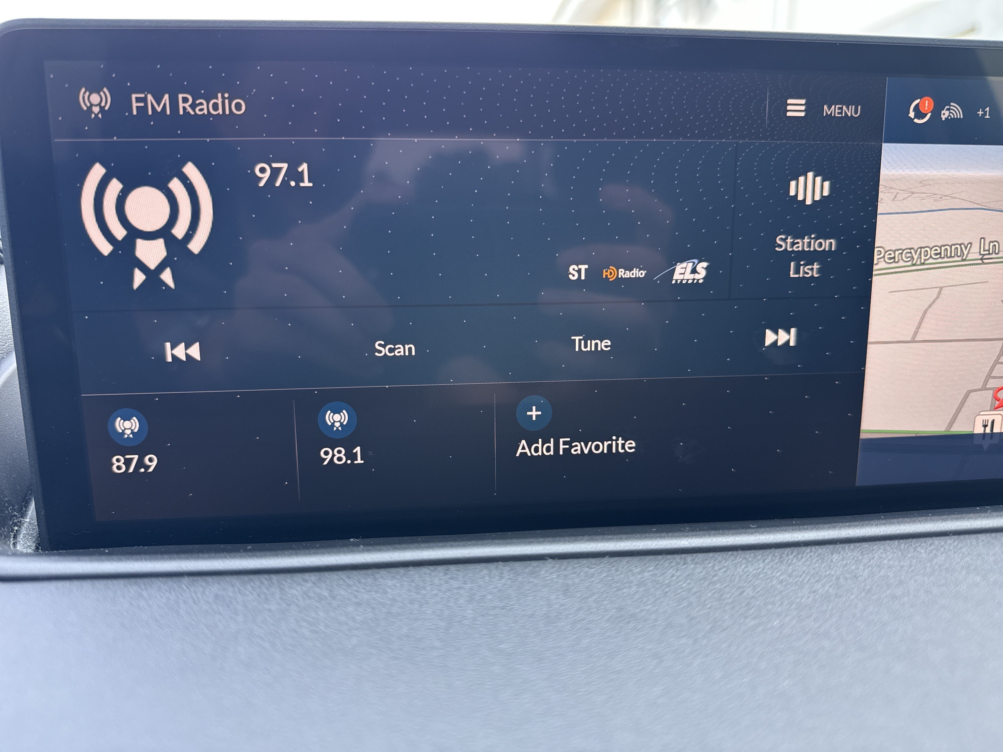 Used 2024 Acura MDX w/ Technology Package AWD/4WD image 25