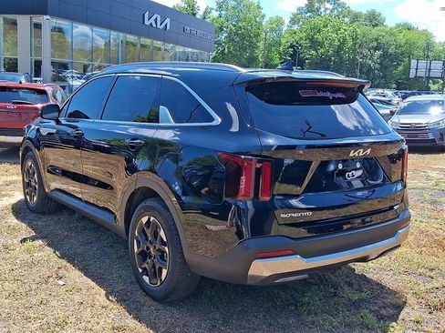 Certified 2026 Kia Sorento S w/ S Panoramic Sunroof Package FWD image 4