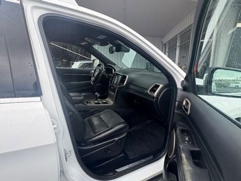 Used 2014 Jeep Grand Cherokee Summit AWD/4WD image 12