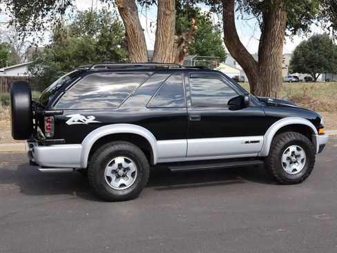 Used 2002 Chevrolet Blazer LS w/ Preferred Equipment Group AWD/4WD image 4