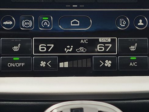 Used 2025 Subaru Outback Premium w/ Popular Package #1A AWD/4WD image 26