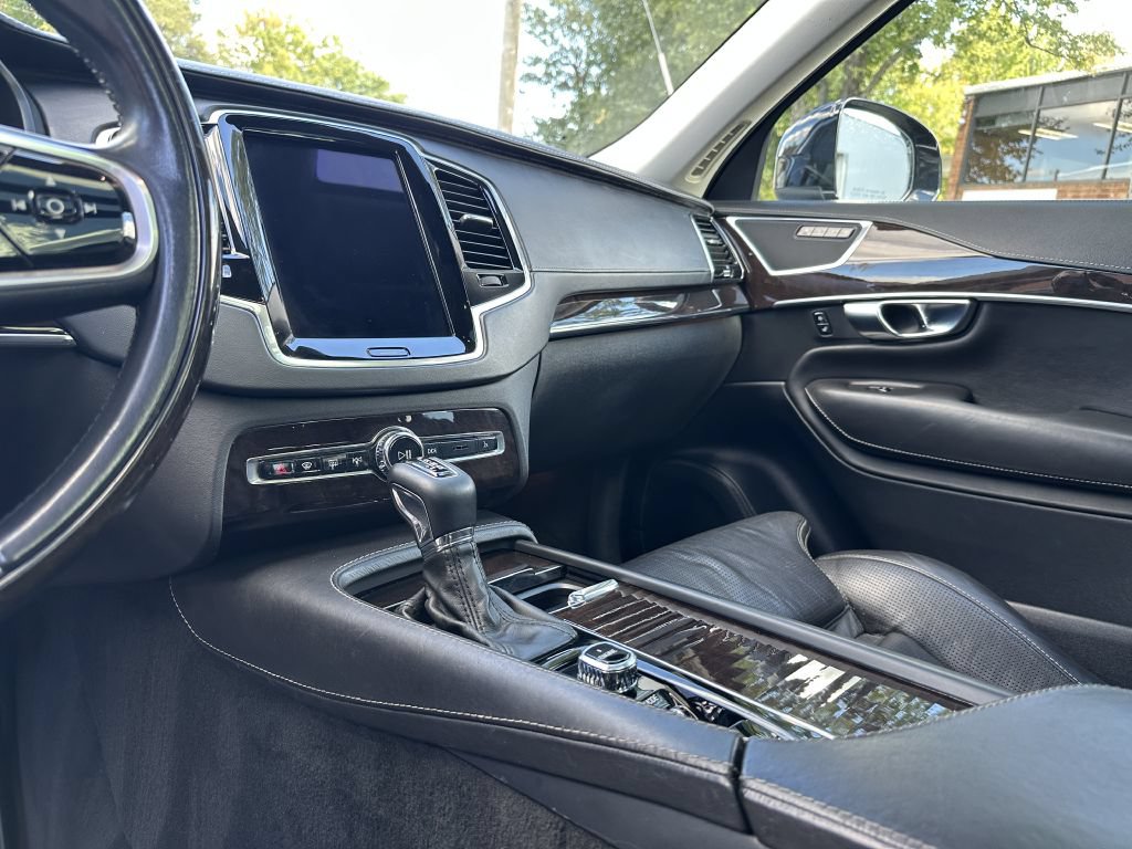 Used 2017 Volvo XC90 T6 Inscription AWD/4WD image 16