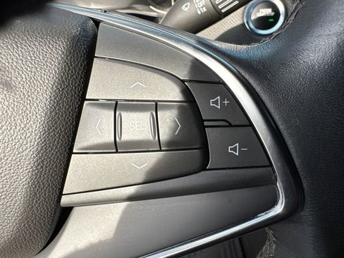 Certified 2022 Cadillac XT5 Luxury image 26