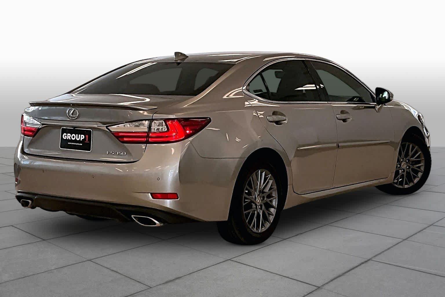 Used 2018 Lexus ES 350 w/ Navigation System Package FWD image 11