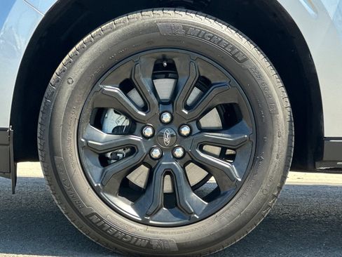 Certified 2024 Ford Maverick XLT w/ XLT Luxury Package FWD image 23