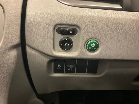 Used 2017 Honda Ridgeline RTS image 12