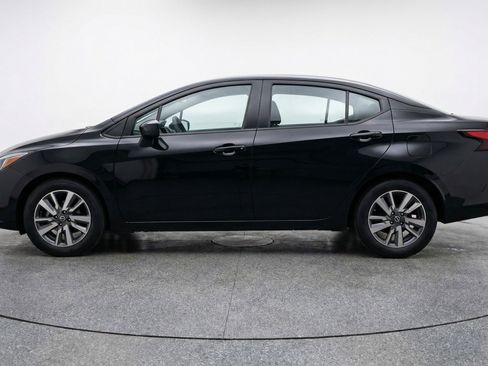 Used 2025 Nissan Versa SV FWD image 5