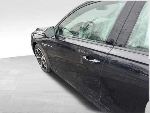 Used 2021 Volkswagen Passat 2.0T R-Line image 11