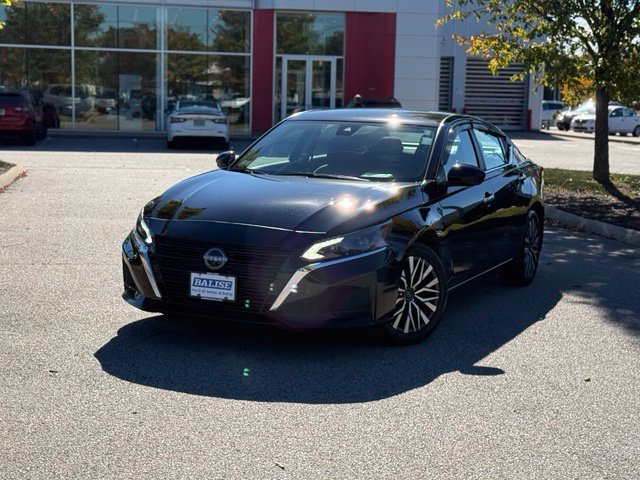 Certified 2023 Nissan Altima 2.5 SV FWD image 9