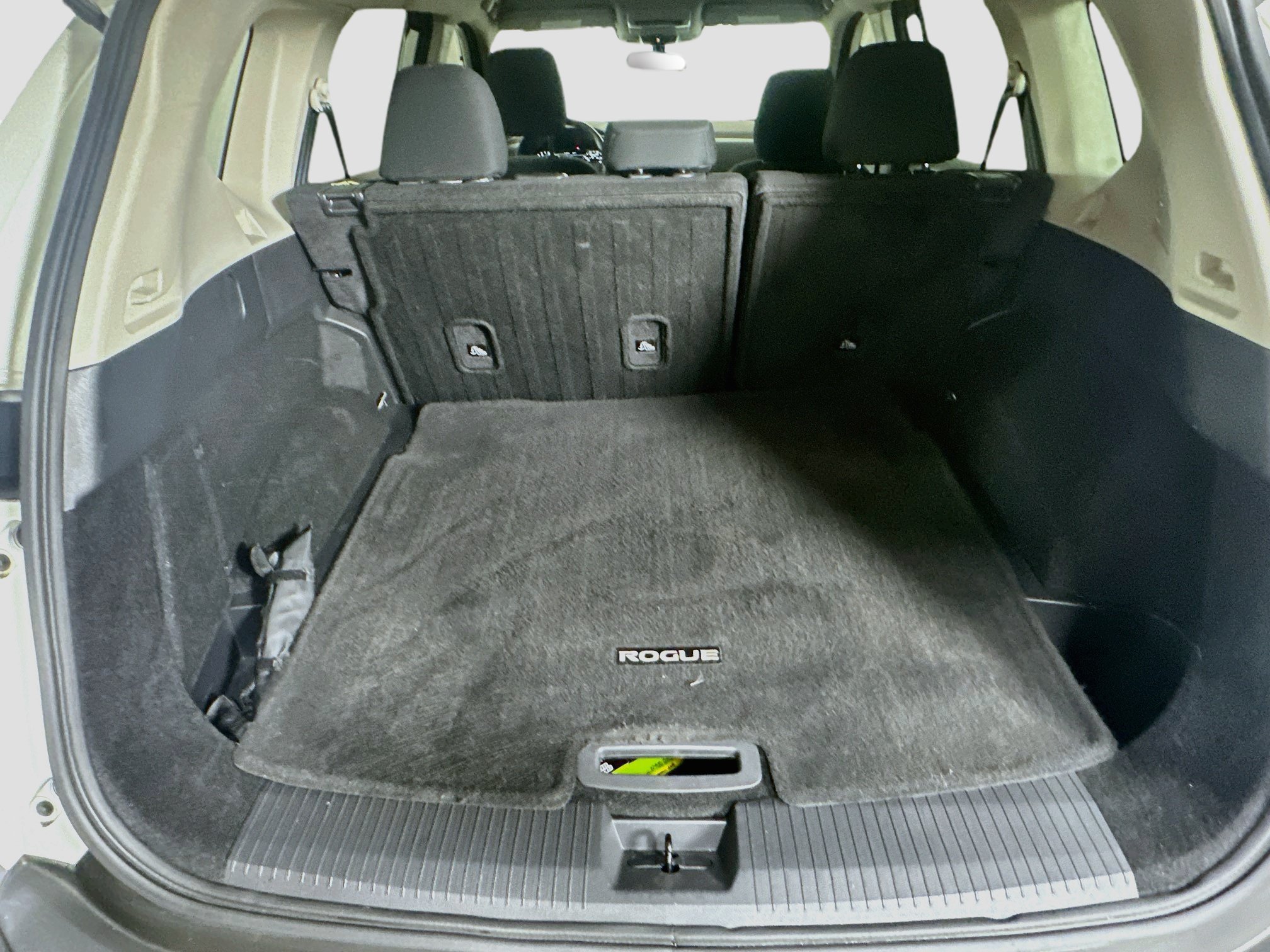 Used 2023 Nissan Rogue S FWD image 27