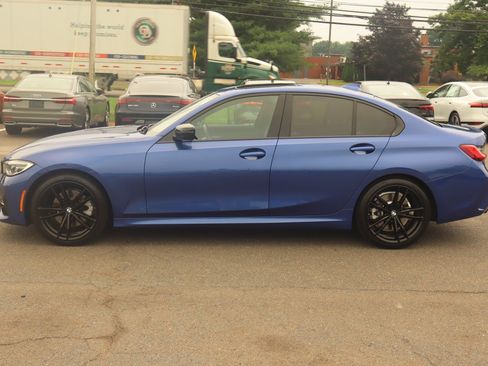 Used 2021 BMW 330i xDrive Sedan w/ M Sport Package AWD/4WD image 8