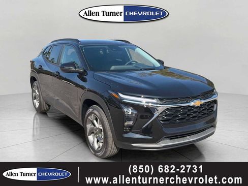 New 2026 Chevrolet Trax LT w/ Driver Confidence Package image 1