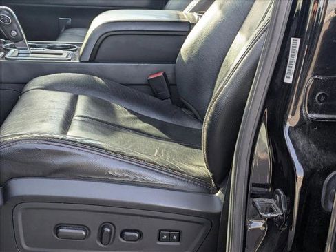 Used 2017 Lincoln Navigator Reserve image 14