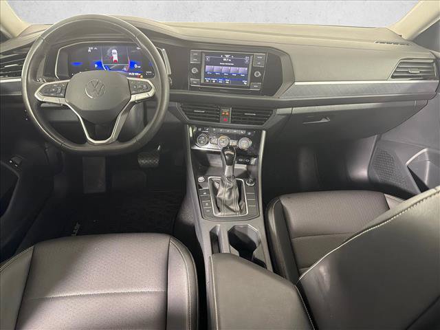 Used 2024 Volkswagen Jetta SE FWD image 22
