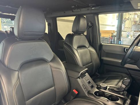 Used 2022 Ford Bronco Badlands w/ Sasquatch Package image 30