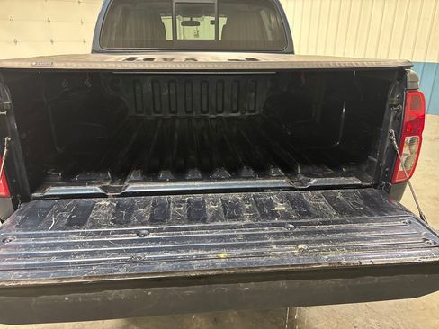 Used 2019 Nissan Frontier SV image 13