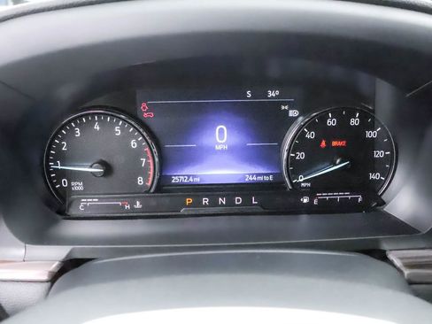 Used 2022 Ford Explorer Limited w/ Limited Technology Package image 15