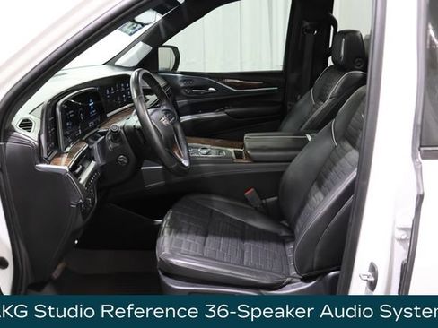 Used 2021 Cadillac Escalade Sport Platinum w/ LPO, ONYX Package AWD/4WD image 11