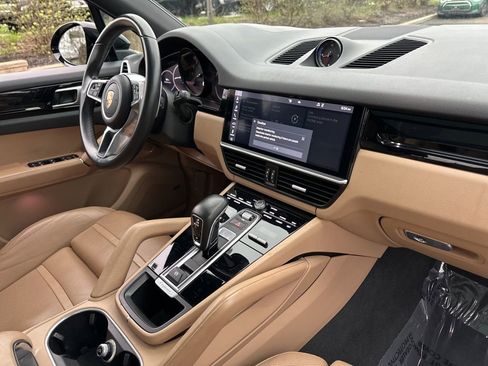 Used 2020 Porsche Cayenne AWD/4WD image 26