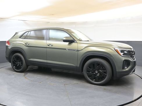 New 2026 Volkswagen Atlas Cross Sport SE AWD/4WD image 7
