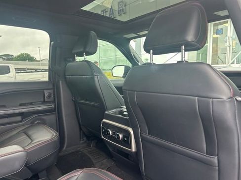 Used 2023 Ford Expedition Limited RWD image 15