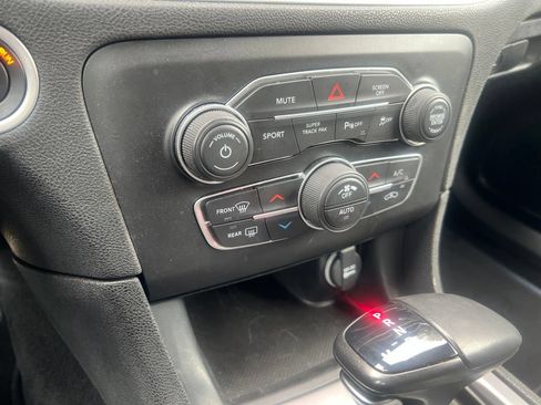 Used 2022 Dodge Charger R/T RWD image 34