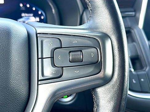 Used 2023 Chevrolet Tahoe Z71 w/ Luxury Package AWD/4WD image 31