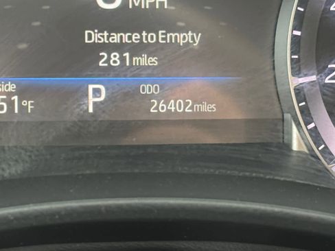 Used 2025 Toyota Highlander LE image 24