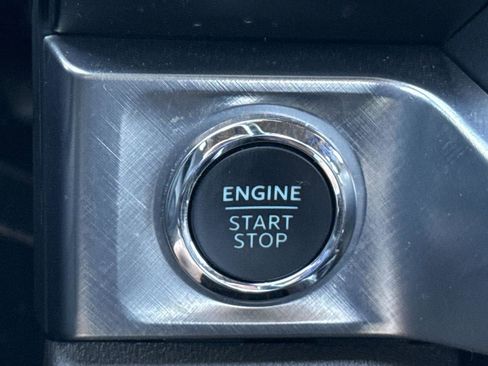 Used 2025 Ford F250 King Ranch w/ Chrome Package AWD/4WD image 29
