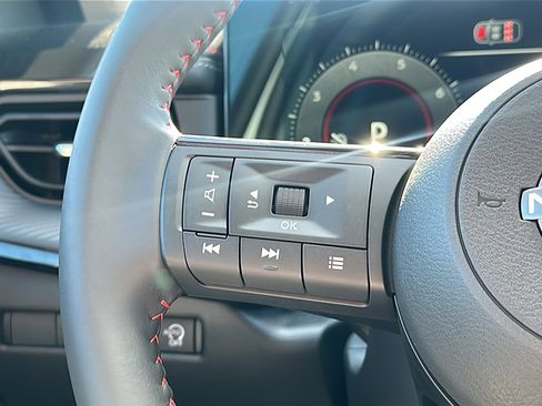 New 2026 Nissan Kicks SR image 19