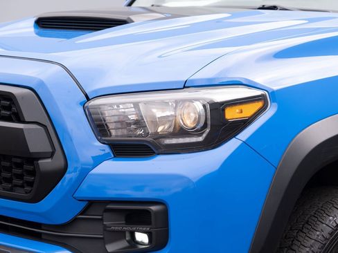 Used 2019 Toyota Tacoma TRD Pro AWD/4WD image 18