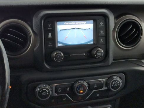 Certified 2018 Jeep Wrangler Unlimited Sport S image 29