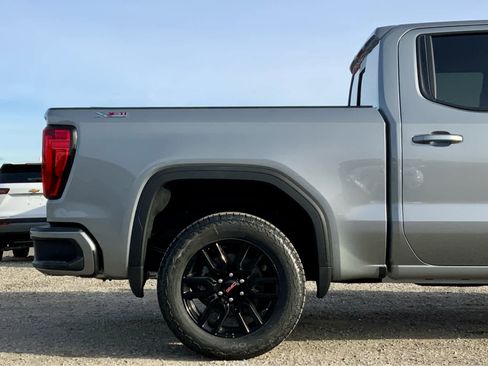 New 2026 GMC Sierra 1500 Elevation image 13