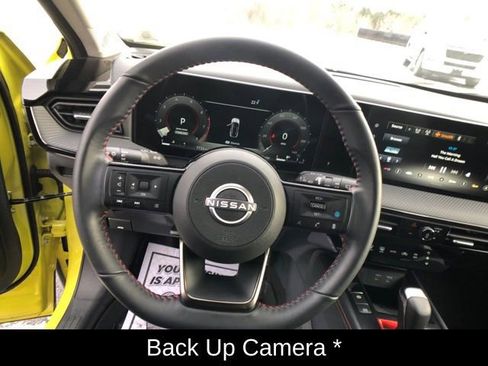 Certified 2025 Nissan Kicks SR image 17