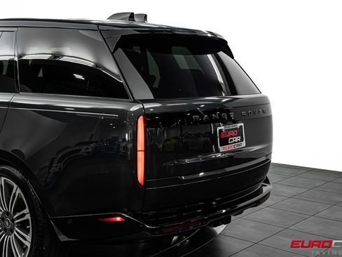 Used 2025 Land Rover Range Rover Long Wheelbase SE AWD/4WD image 15