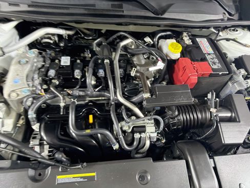 Used 2023 Nissan Sentra SR w/ Midnight Edition Package FWD image 31