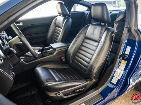 Used 2009 Ford Mustang Shelby GT500 RWD image 4