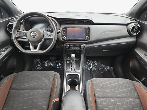 Used 2023 Nissan Kicks SR w/ Interior Electronics Package FWD image 13