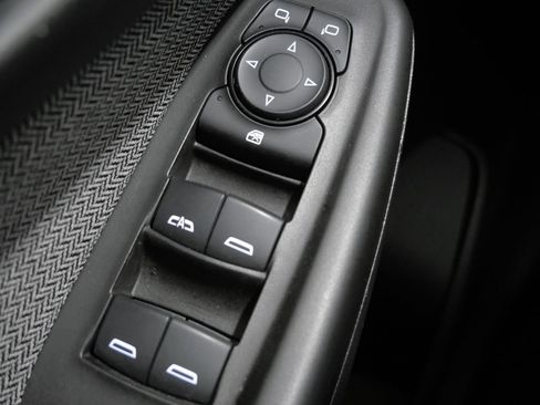 Used 2025 Chevrolet TrailBlazer LT FWD image 12