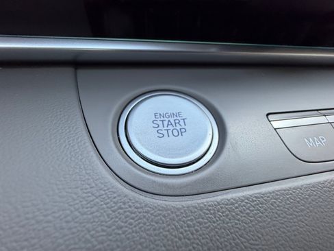 Certified 2024 Hyundai Elantra SEL FWD image 30